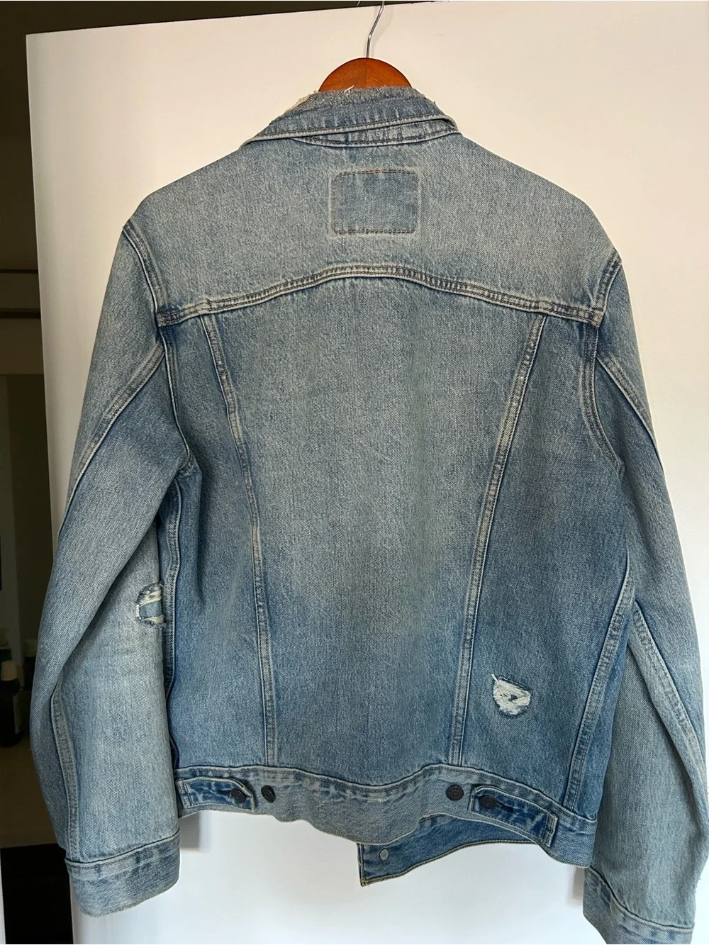 Levi's Light Blue Distressed Sherpa-Trim Denim Jacket - Picture 5 of 5